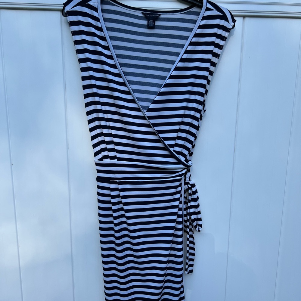 Tommy Hilfiger Sz S/P wrap dress, knee length